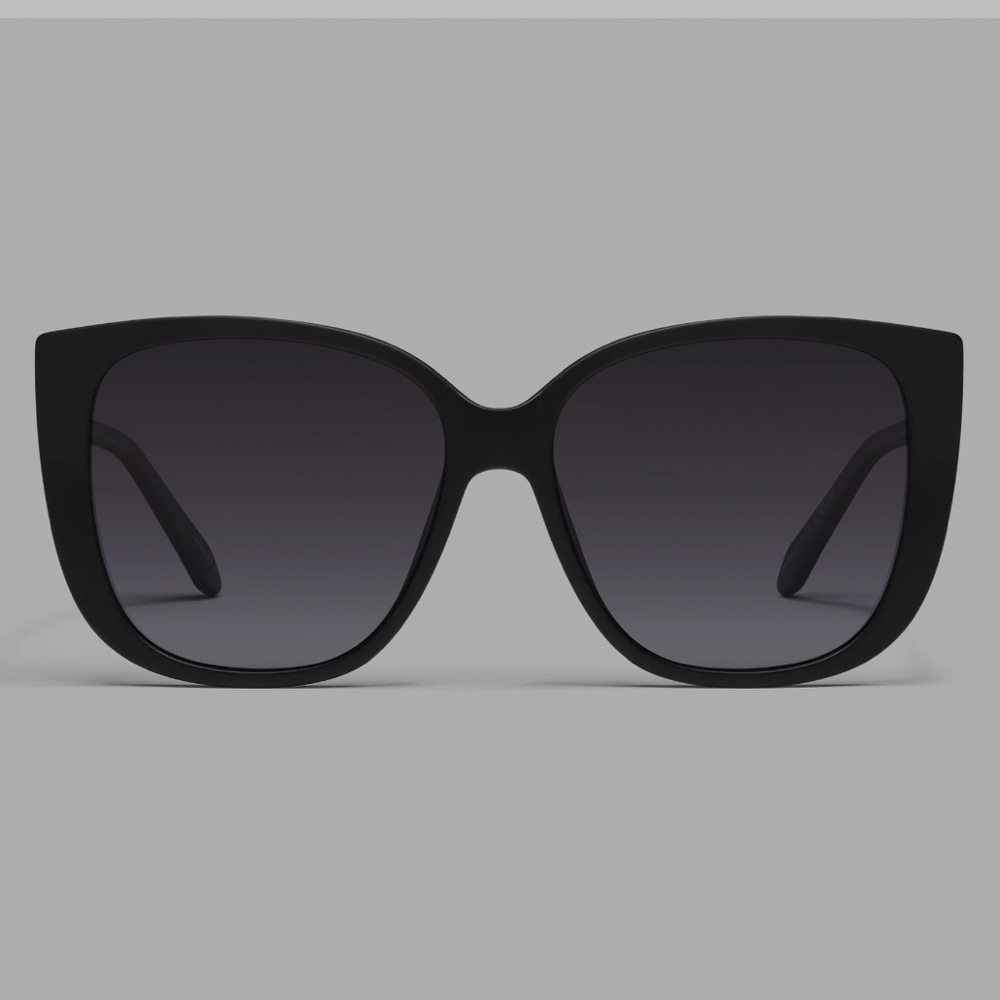 Quay Australia Black EVER AFTER MATTE BLACK/SMOKE POLARIZED Sunglasses